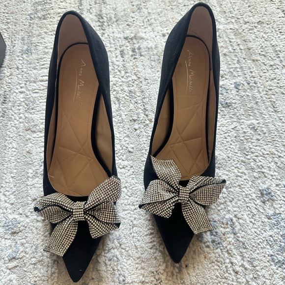 Anne Michelle Shoes - Anne Michelle Black Heels with Rhinestone Bow